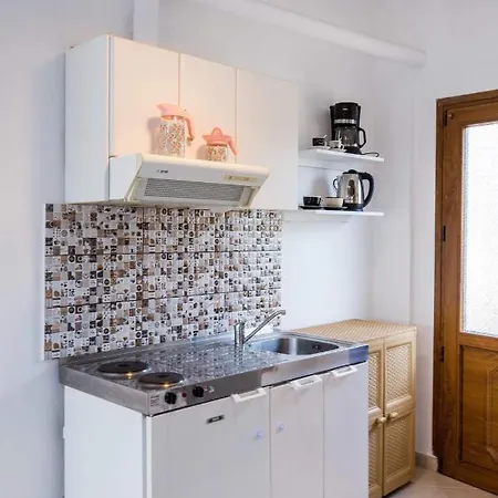 Litsa Lägenhet Pefkari