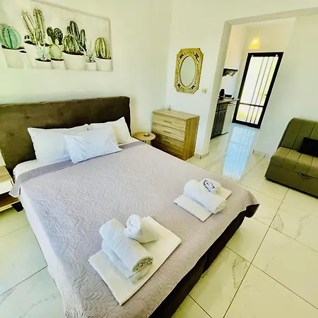 Apartment Litsa *